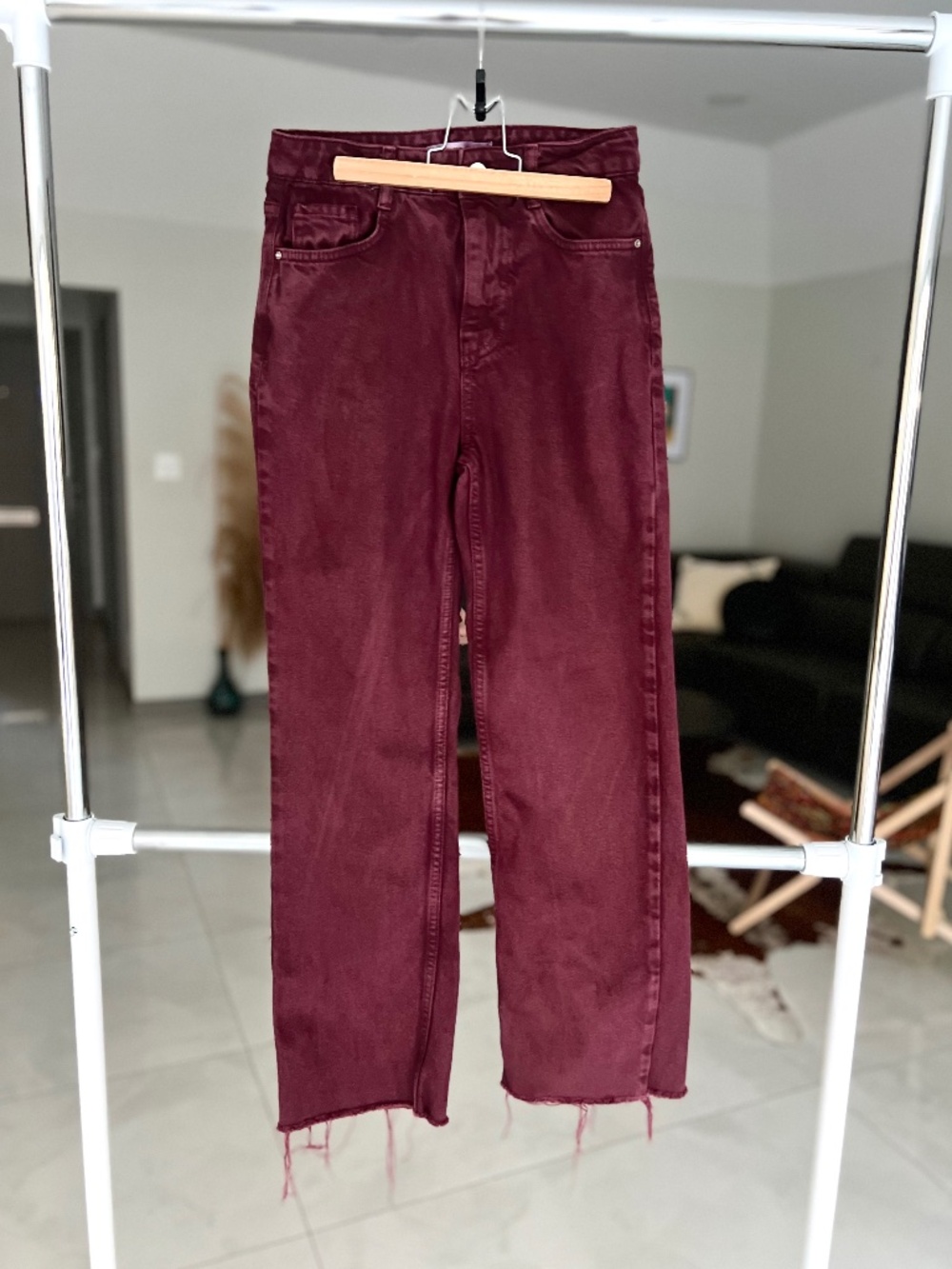 Zara Straight-Leg Distressed Jeans in Burgundy Sz 2